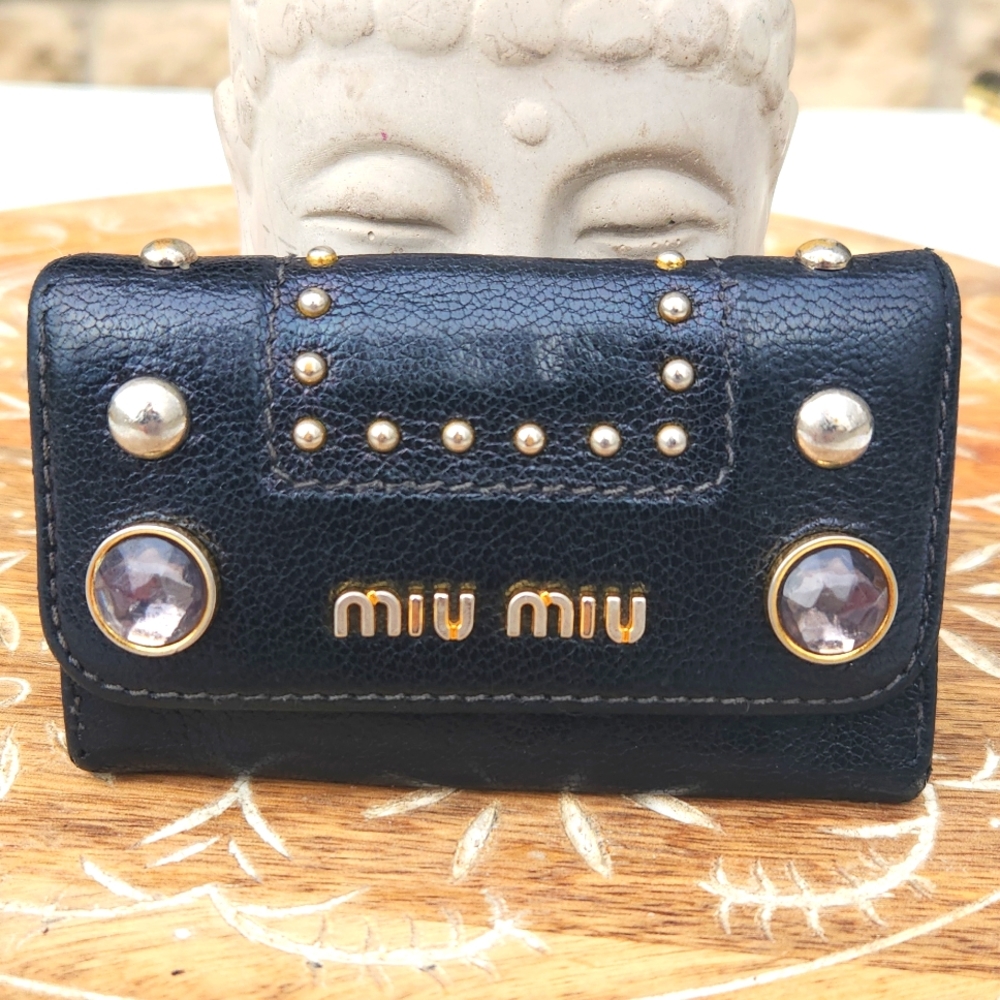 Miu Miu Pebbled Leather Jeweled & Studded Black Key Holder - Picture 1 of 13